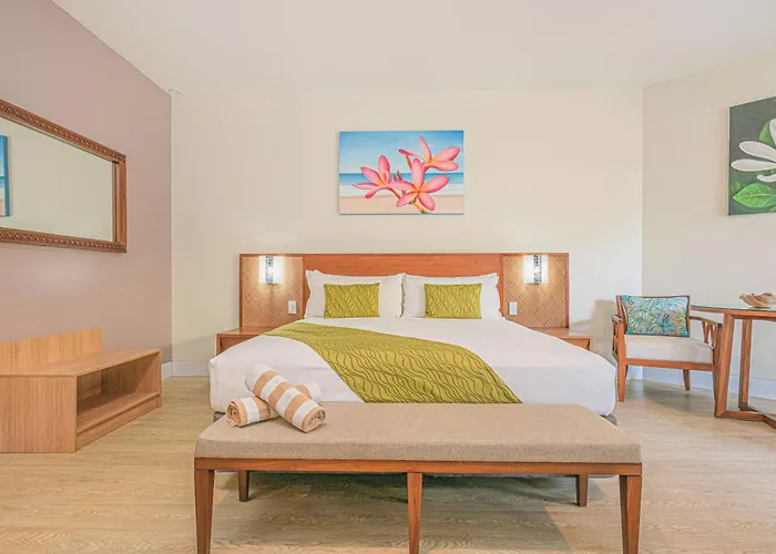 Moana Sands Lagoon Resort - Adults Only